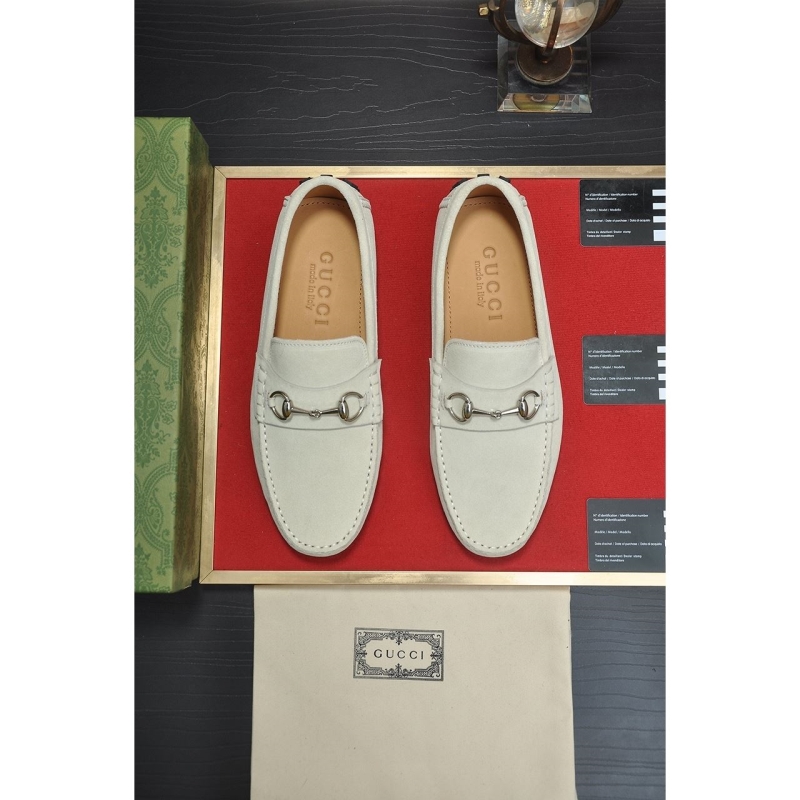 G*u*i leather shoes